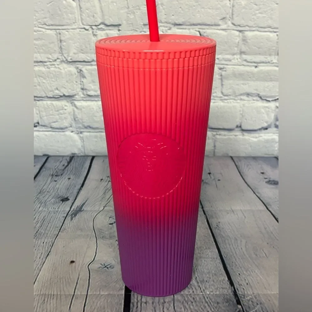 NWT Starbucks 2025 Red Purple Spring Pleated Ombre Venti 24oz Cold Cup Tumbler